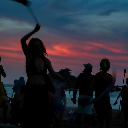Cabinas Tito Cahuita Eksteriør bilde