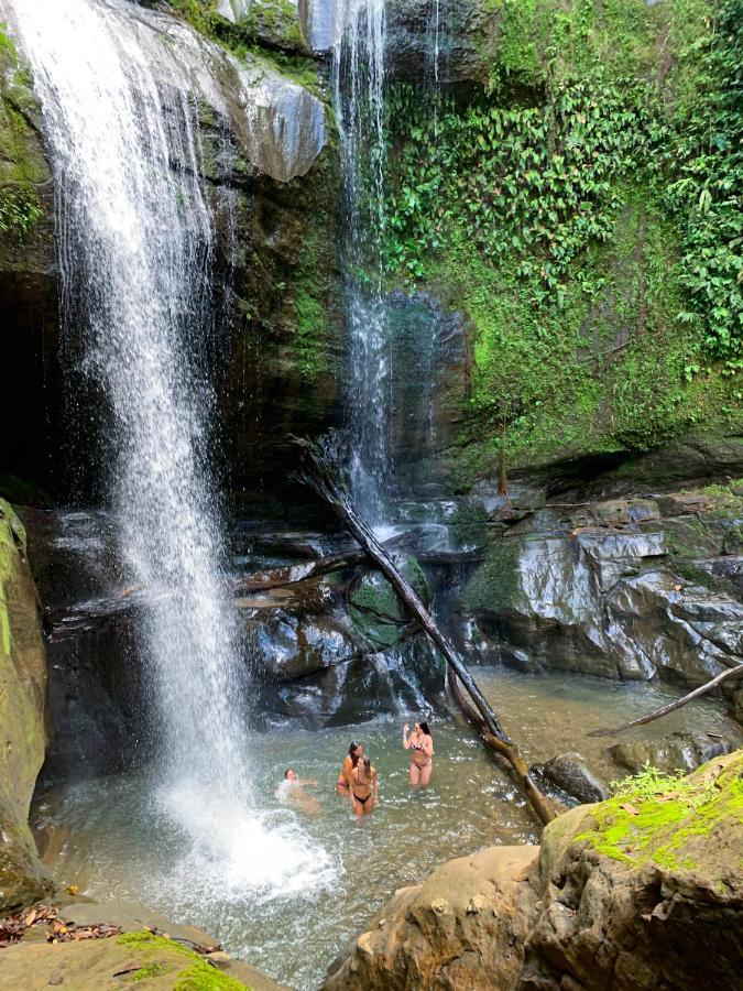Cabinas Tito Cahuita Eksteriør bilde